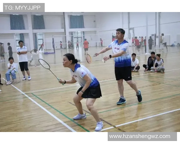 赛后分析：深圳羽毛球队与成都羽毛球队的团队协作与战术对比