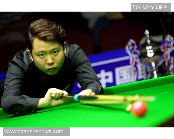 西安足球队在大师赛中的灵活性展现与战术分析 西安足球队在大师赛中的灵活性展现与战术分析