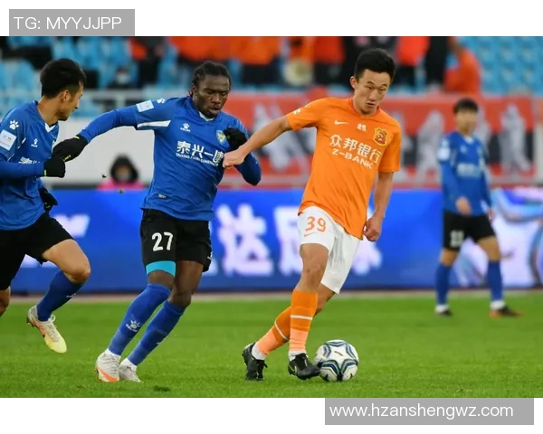 泰州远大与四川球队激战正酣谁能在这场较量中脱颖而出