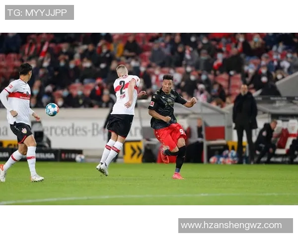 福图纳与海牙激战正酣最终结果揭晓比赛精彩瞬间回顾