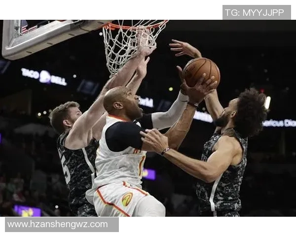 马刺与老鹰激战正酣三月十四日精彩对决回顾与分析